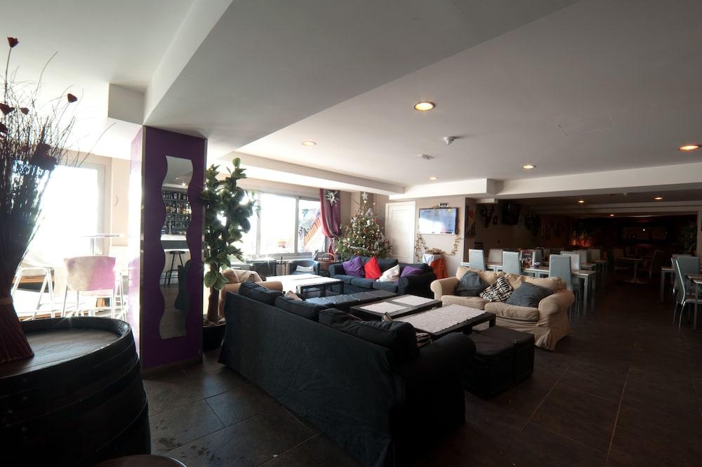 Les Olimpiades Aparthotel 3*